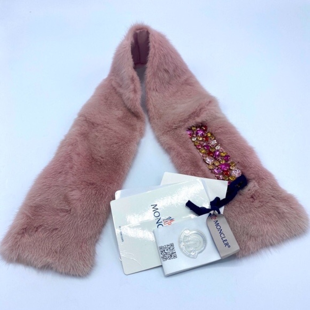 Pink - Picture 2 of 12